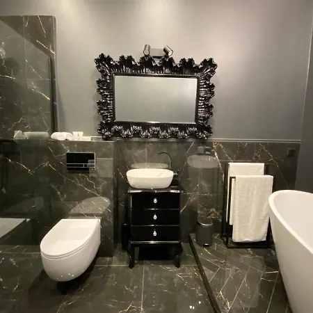 Hotel Gray